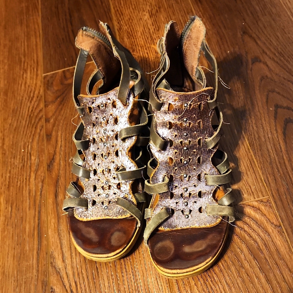 OTBT Sandals